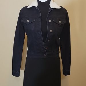 Jean Jacket in Very Dark Blue/Black w/faux sheep skin collar.